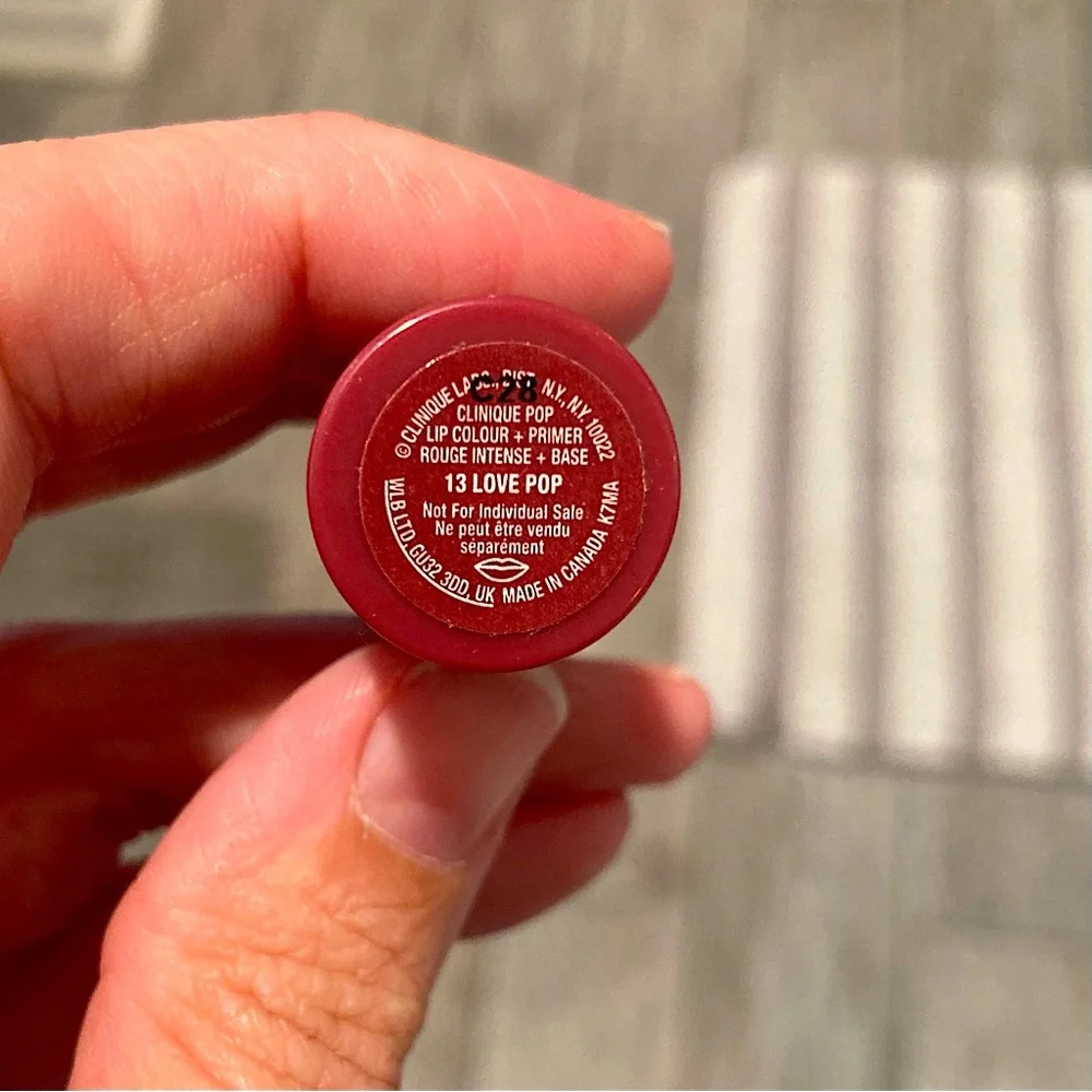 Clinique 13 Love Pop Lipstick - Picture 5 of 6